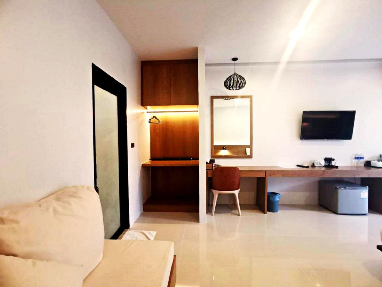 Nana Beach Hotel & Resort Pathiu Екстер'єр фото