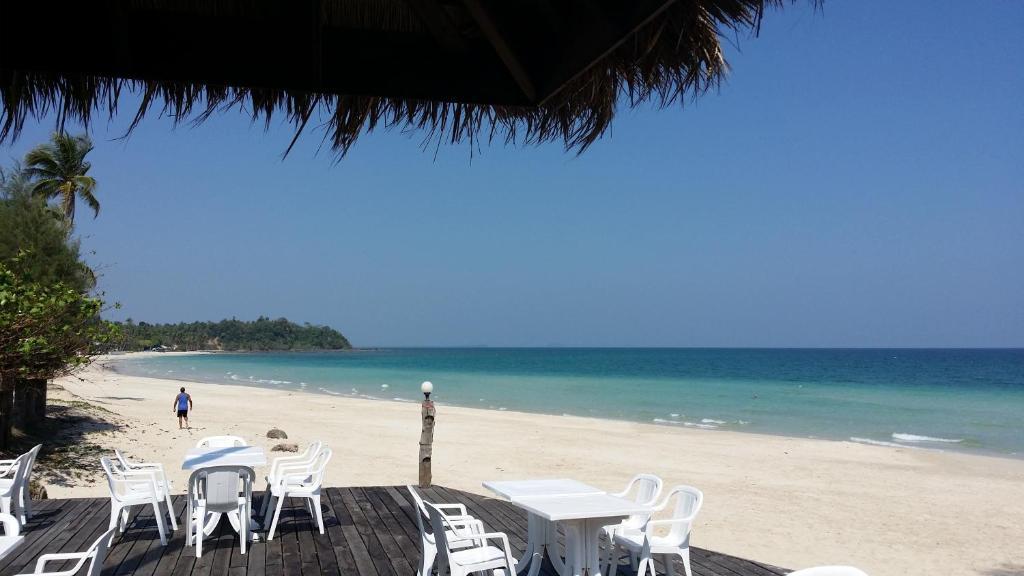Nana Beach Hotel & Resort Pathiu Екстер'єр фото