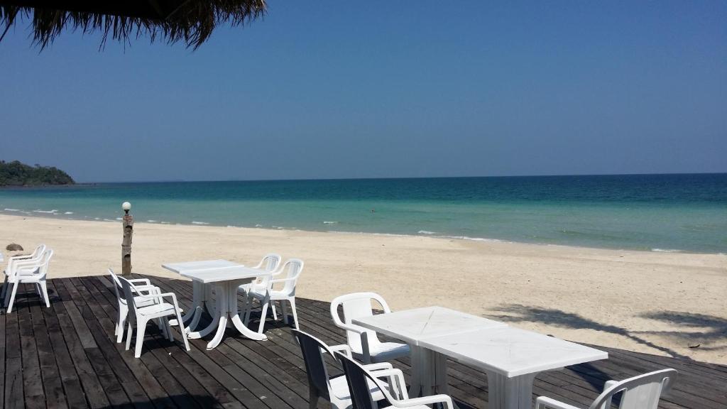 Nana Beach Hotel & Resort Pathiu Екстер'єр фото