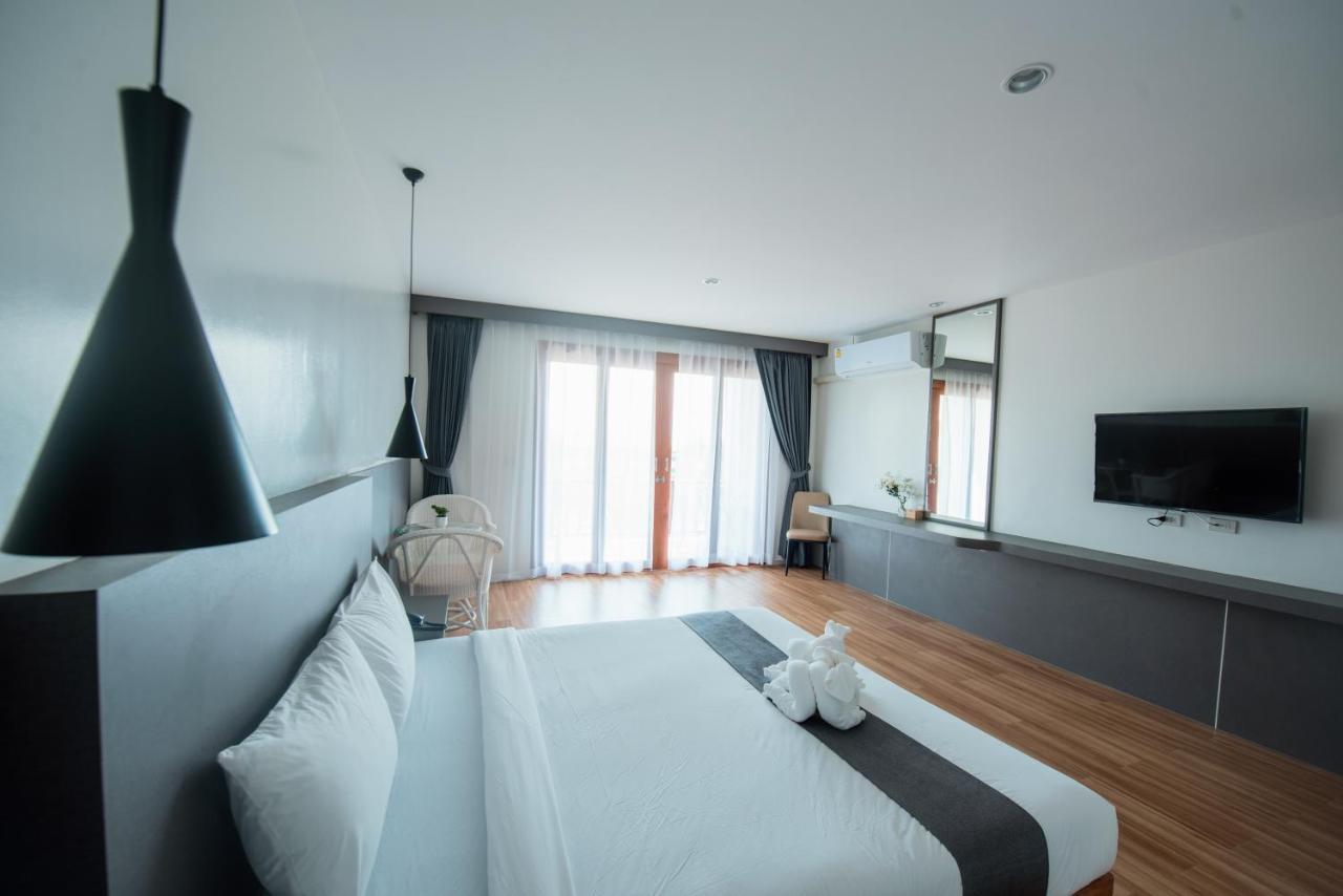 Nana Beach Hotel & Resort Pathiu Екстер'єр фото