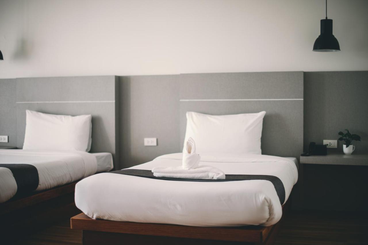 Nana Beach Hotel & Resort Pathiu Екстер'єр фото