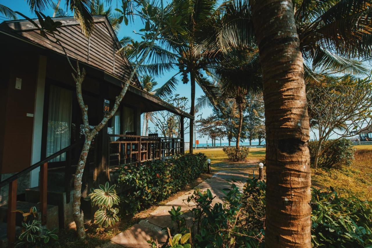 Nana Beach Hotel & Resort Pathiu Екстер'єр фото